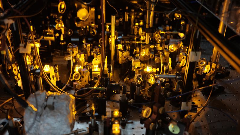 Quantensimulator basierend auf ultrakalten Atomen am Kirchhoff Institut für Physik der Universität Heidelberg  